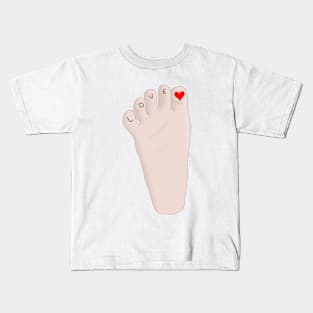 An adorable drawing of a baby's foot Kids T-Shirt